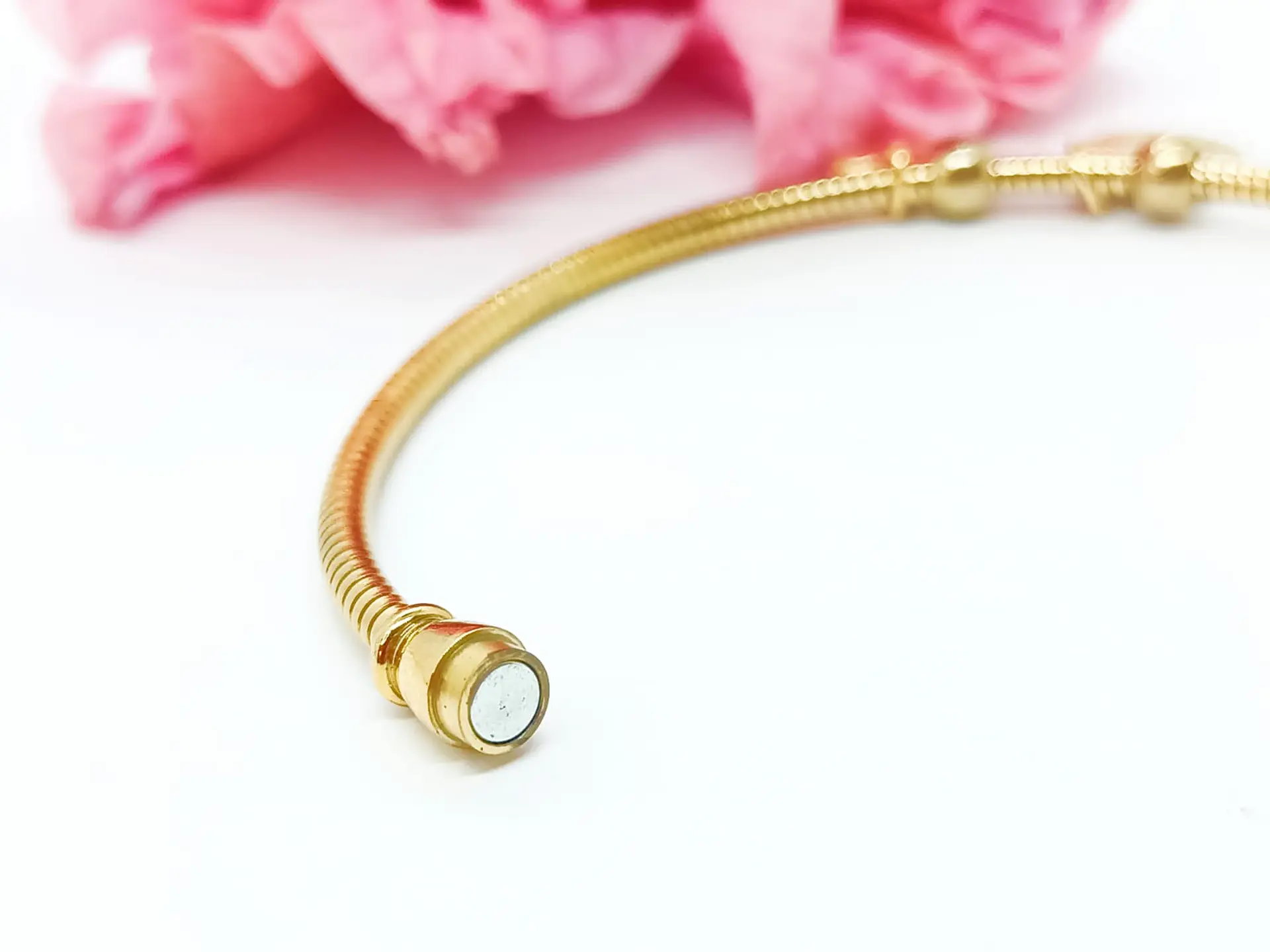 Pulsera Magnética Medalla San Benito Protector Chapada En Oro  6