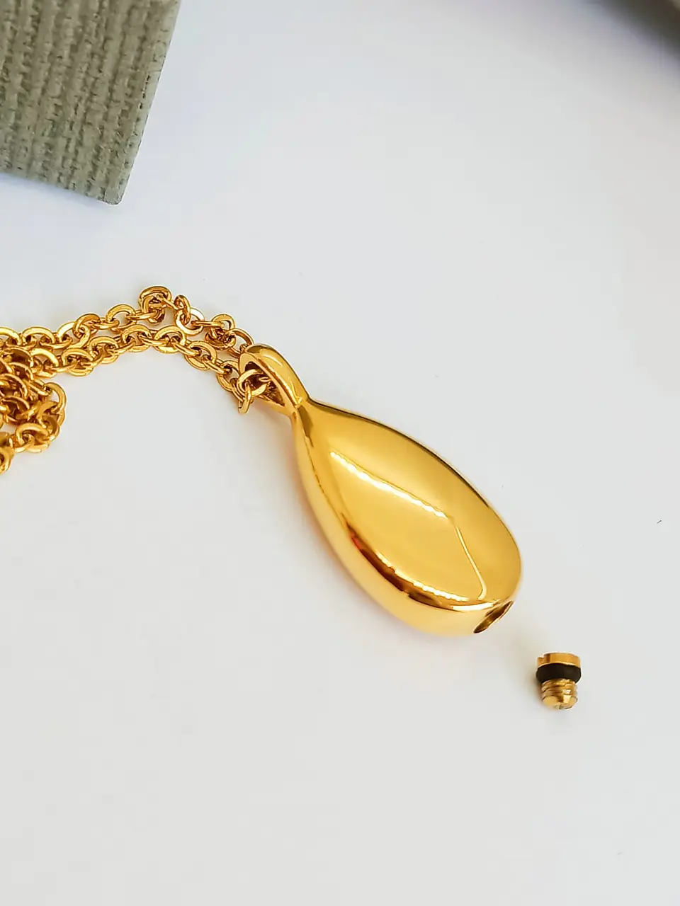 Colgante Anfora Cremacion Urna Cenizas Chapada En Oro 18k 2