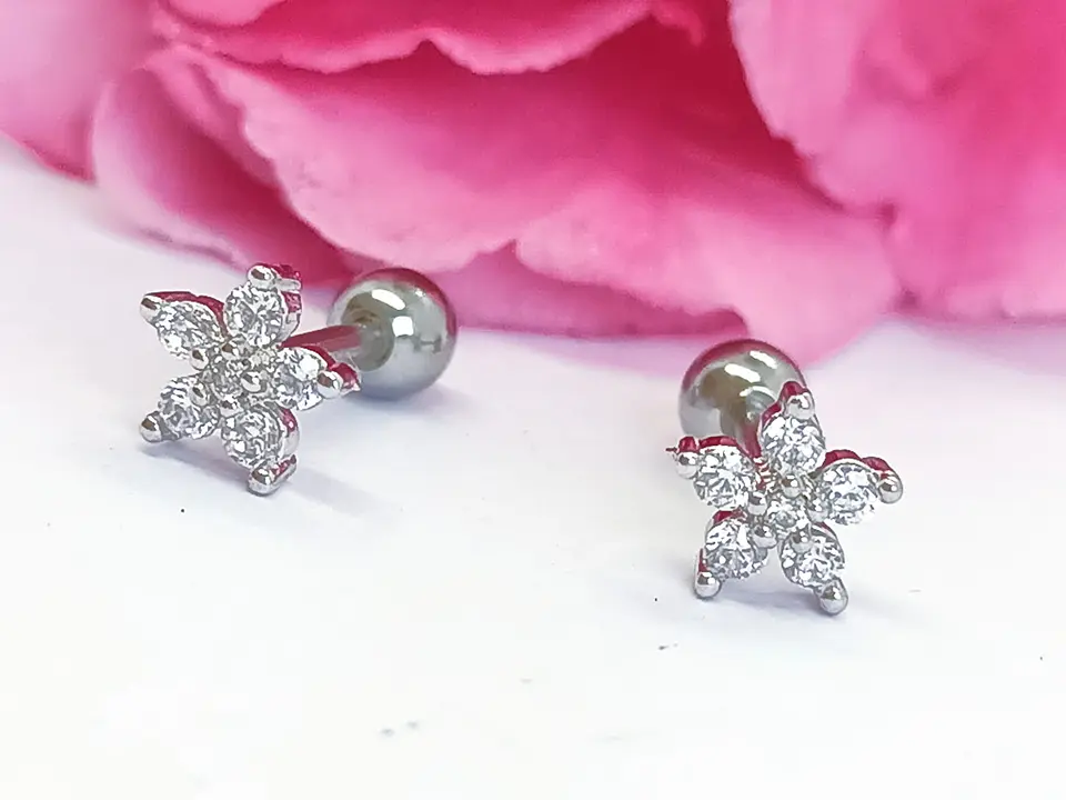 Aros Seguridad Flor o Estrella hipoalergénicos Piercing Helix  6
