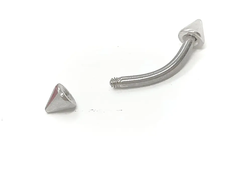 Piercing Banana para Ceja labret Daith o Tragus Hipoalergénico 3