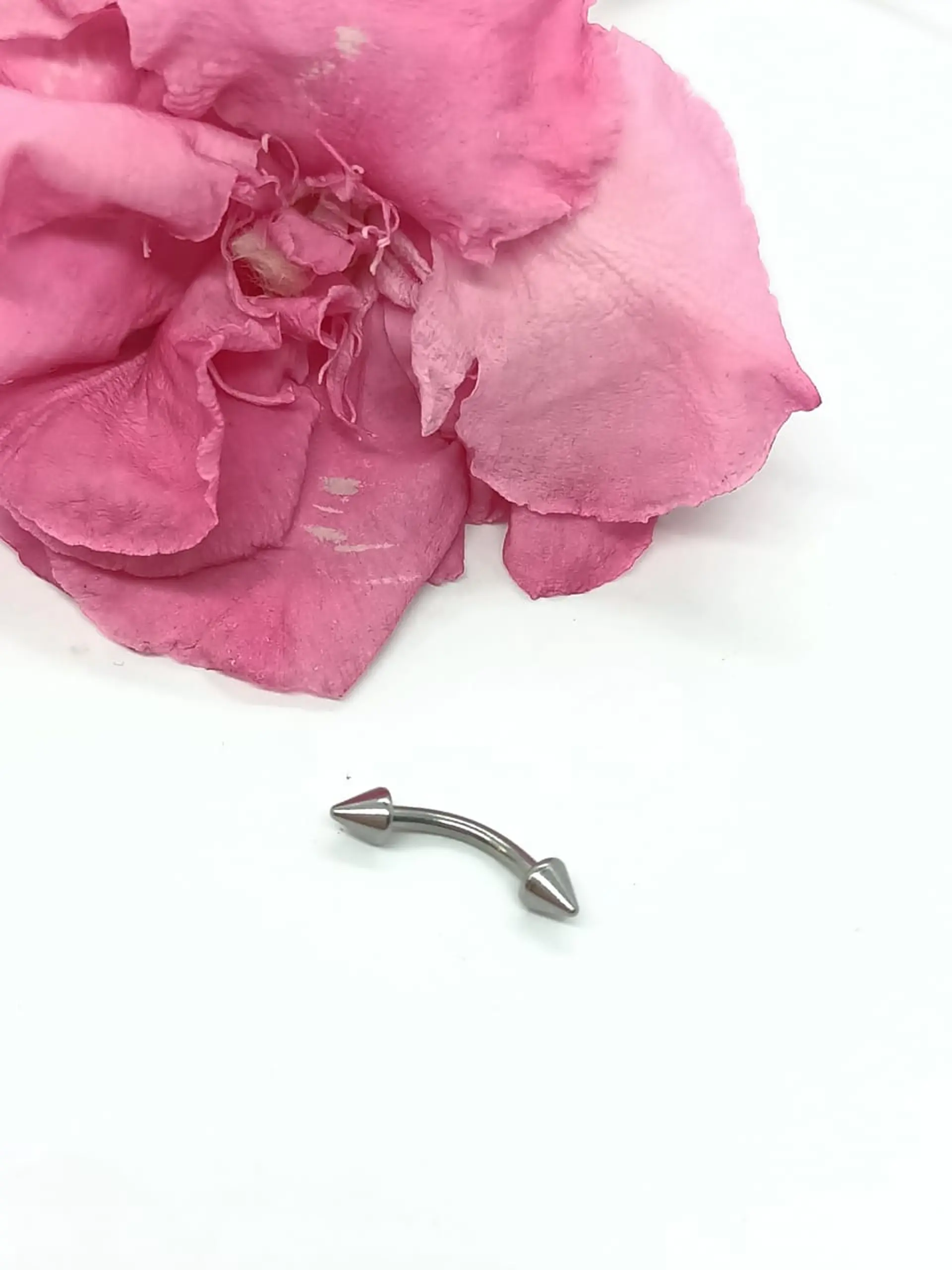 Piercing Banana para Ceja labret Daith o Tragus Hipoalergénico 5