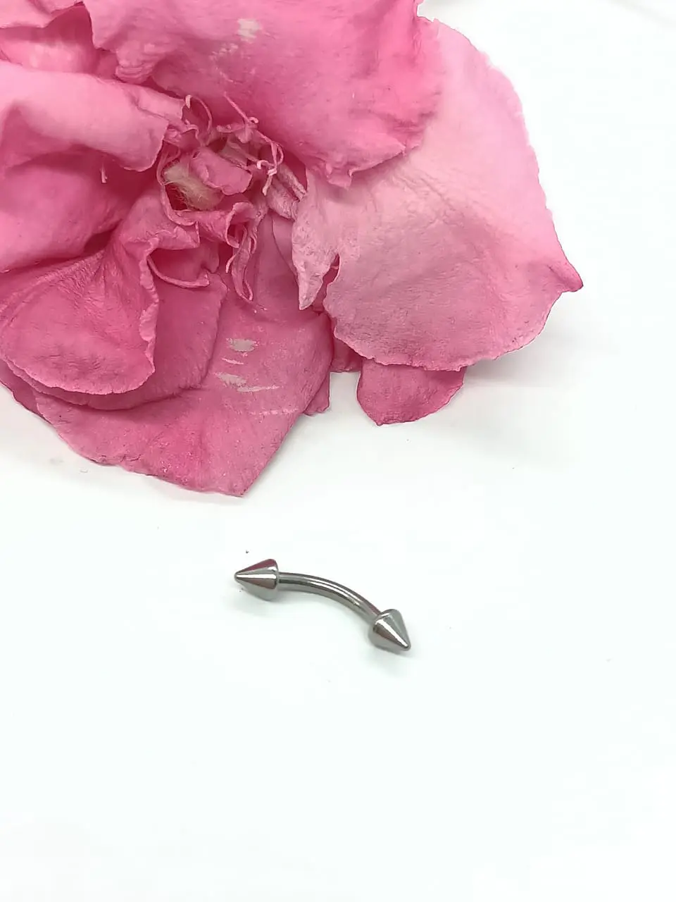 Piercing Banana para Ceja labret Daith o Tragus Hipoalergénico 5