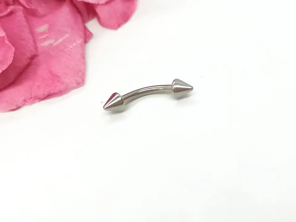 Piercing Banana para Ceja labret Daith o Tragus Hipoalergénico 6