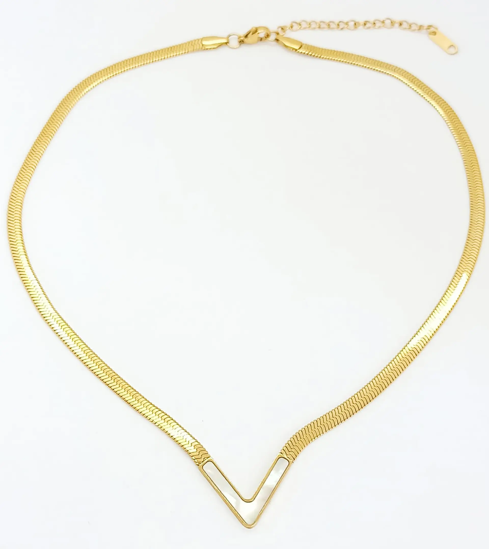 Colgante Forma V Gargantilla Acero Minimalista enchapado en Oro 18k 2