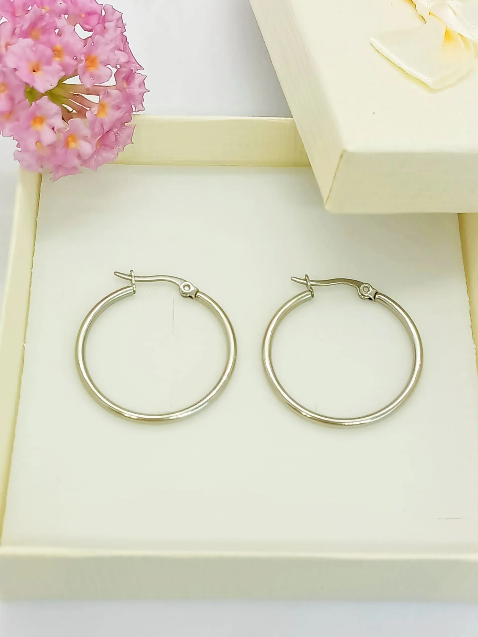 Argollas hoop hipoalergénicas 25Mm Plateadas 3