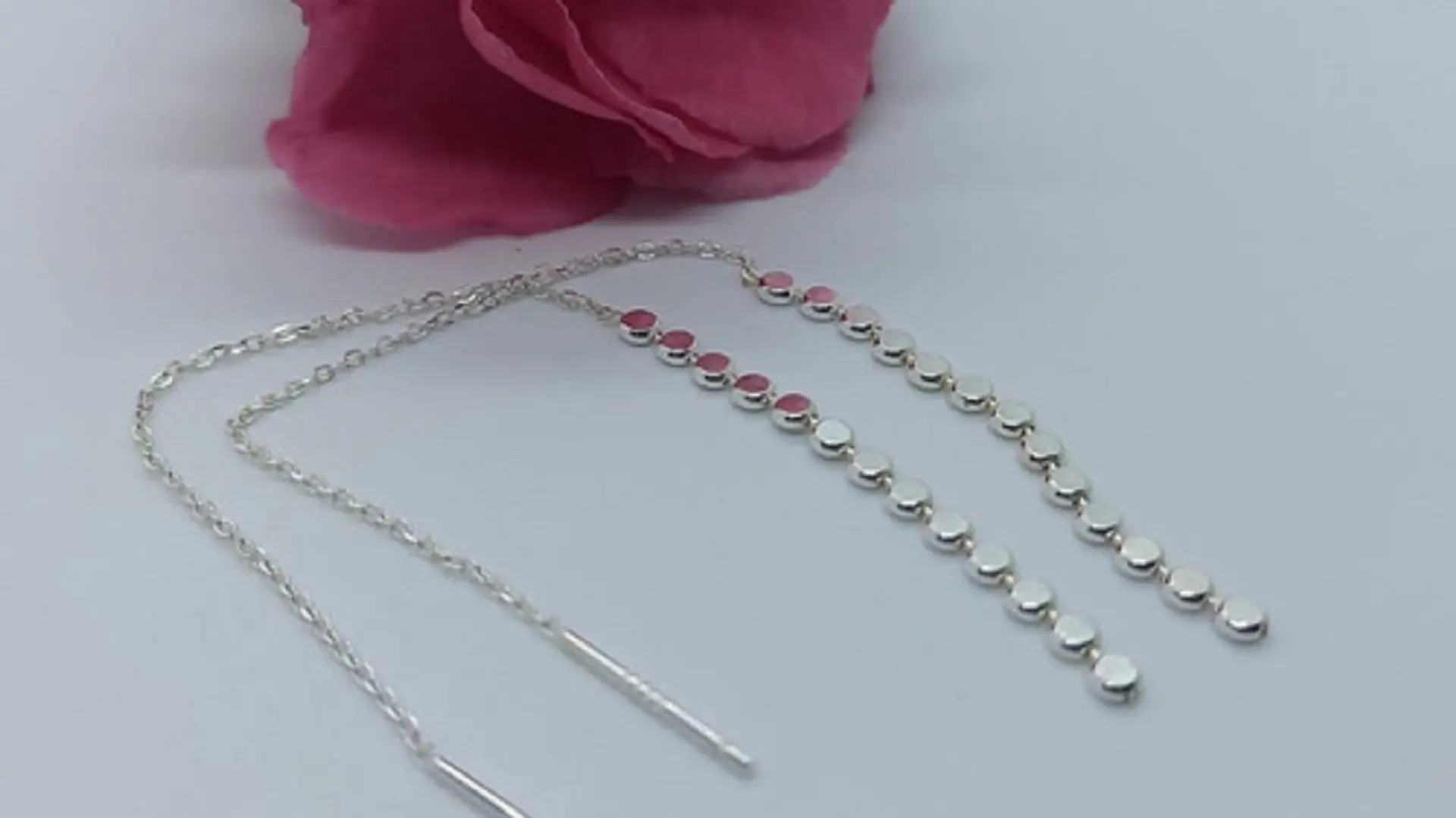 Aros largos plata fina ley S925 con baño de oro elegantes minimalistas 10