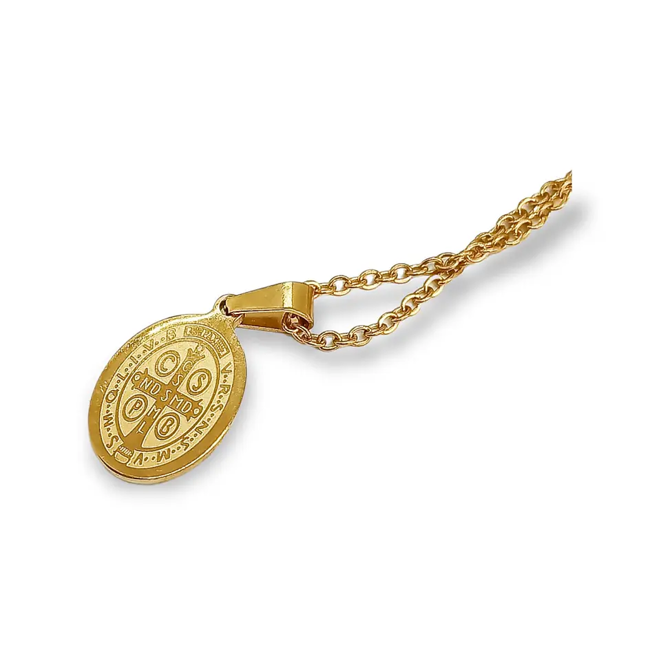 Colgante Collar Medalla San Benito Nacar Chapado Oro 4