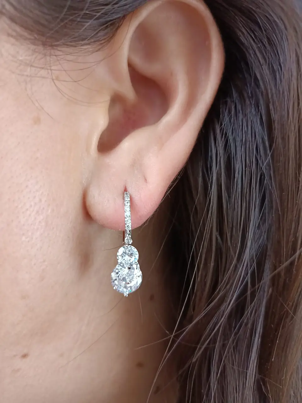 Argollas Huggies Zirconios pavé chapado en plata fina ley S925 3