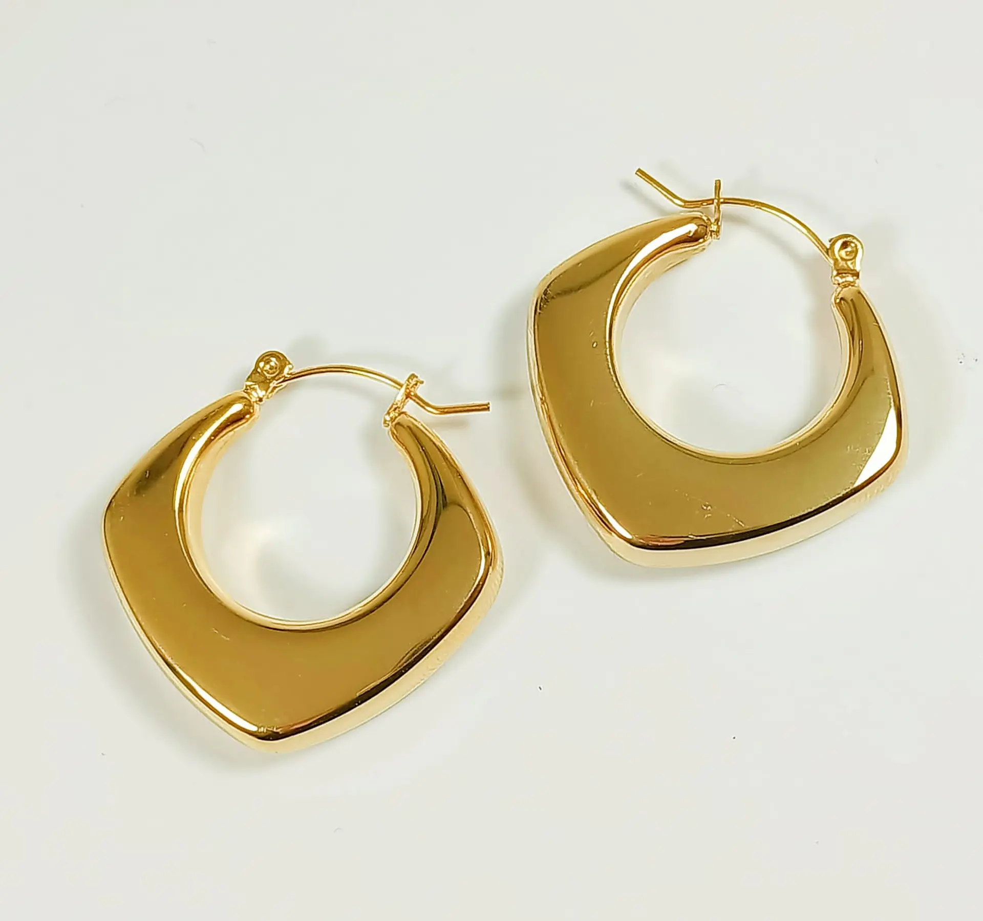 Aros Chunky rombo Minimalista Chapado En Oro 8