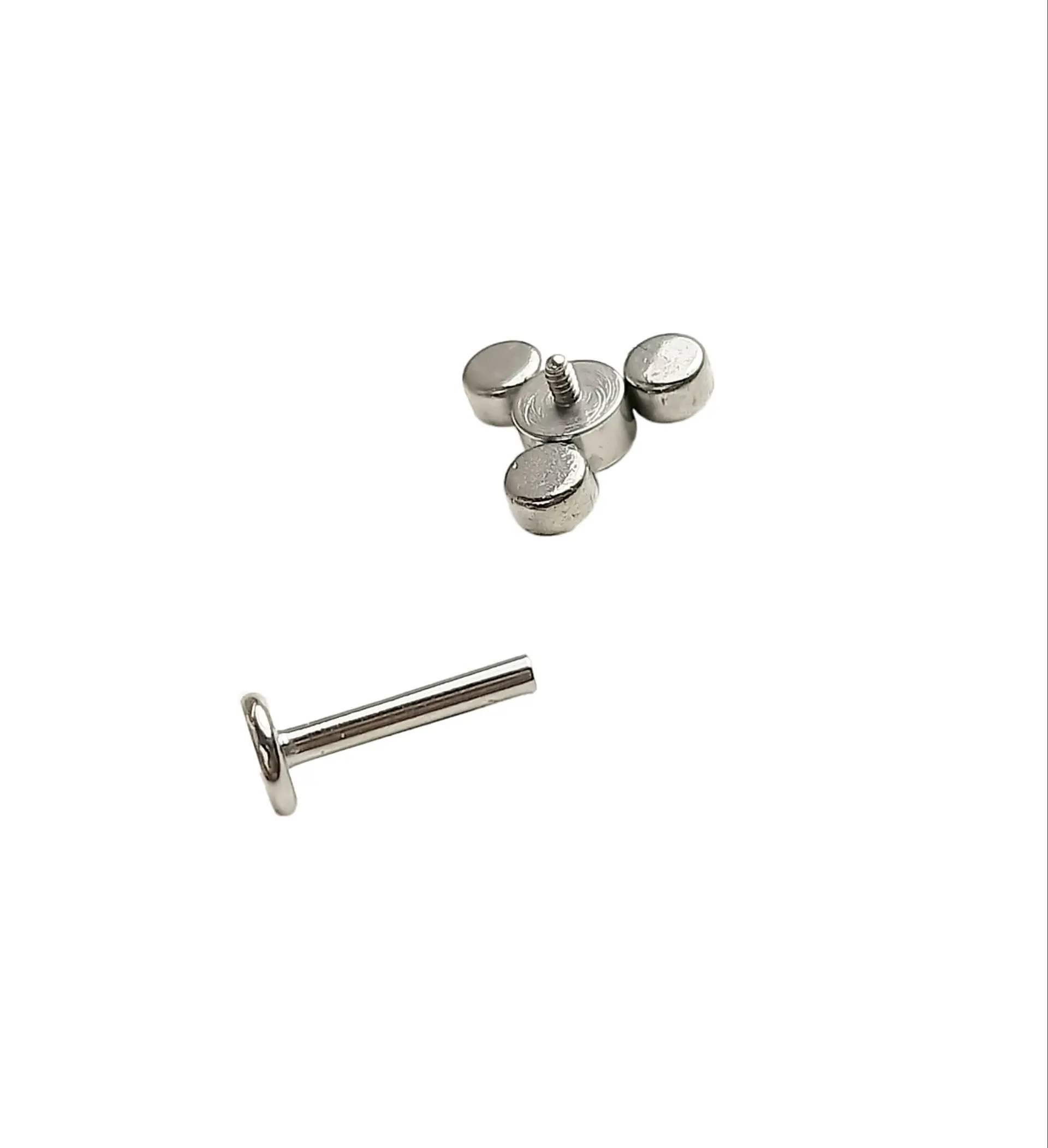 Piercing Oreja Tragus Conch Labret Modelo Triqueta de zirconio Hipoalergenico Unidad 9