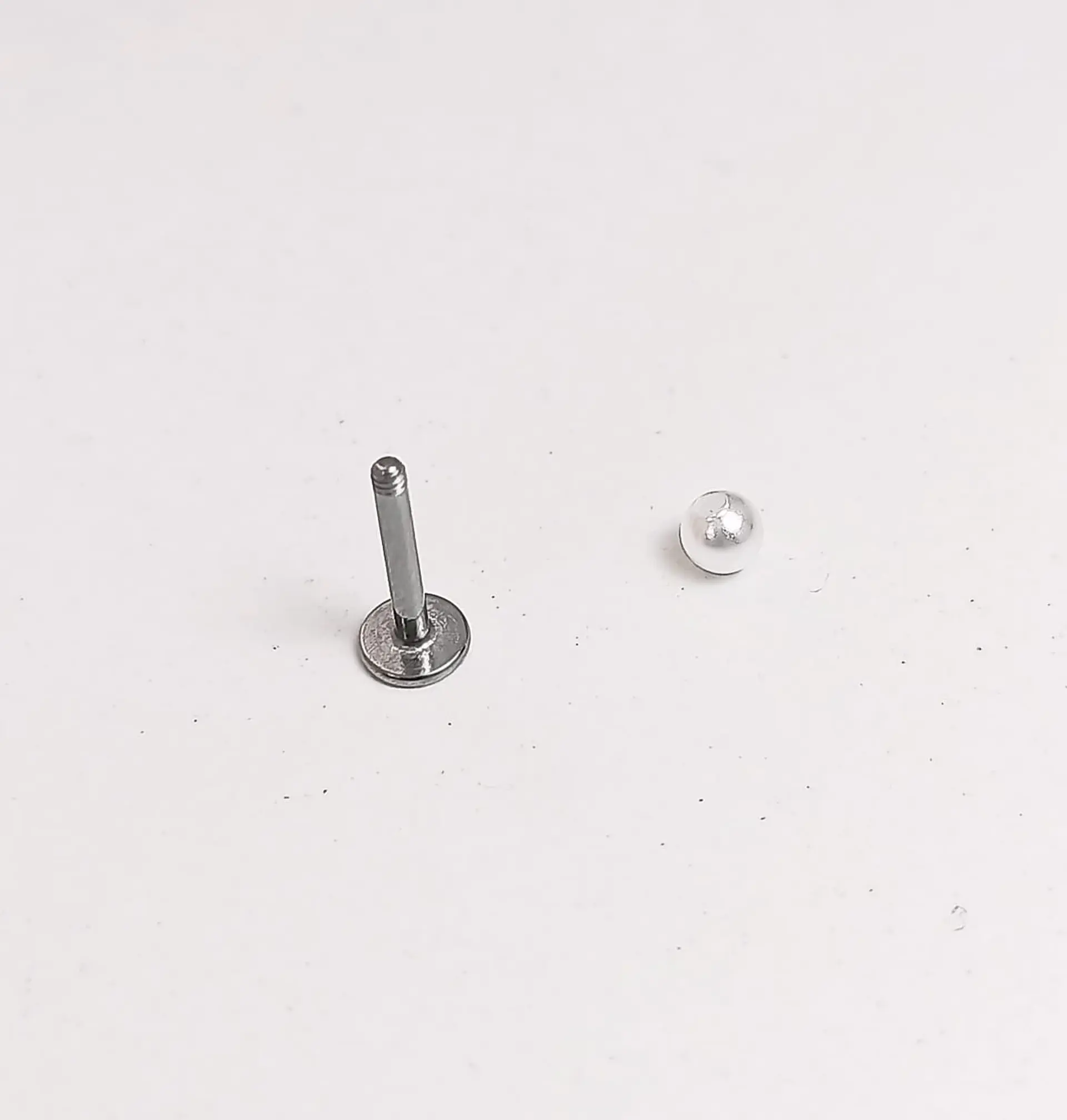 Set Piercing Modelo Kitty kpop Acero Quirúrgico Nostril Labret Cono Perla Pack 6
