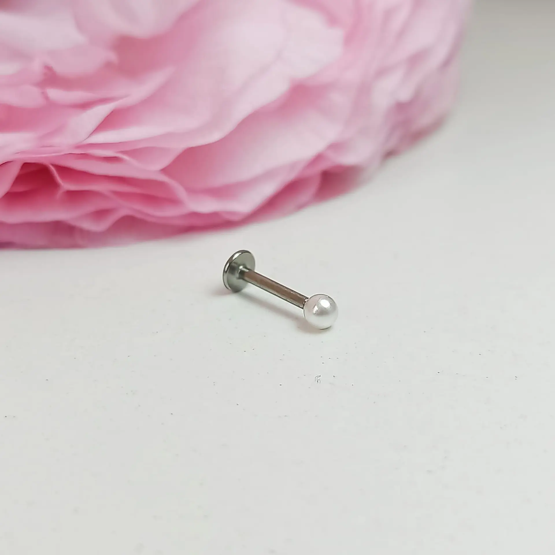Set Piercing Modelo Kitty kpop Acero Quirúrgico Nostril Labret Cono Perla Pack 7