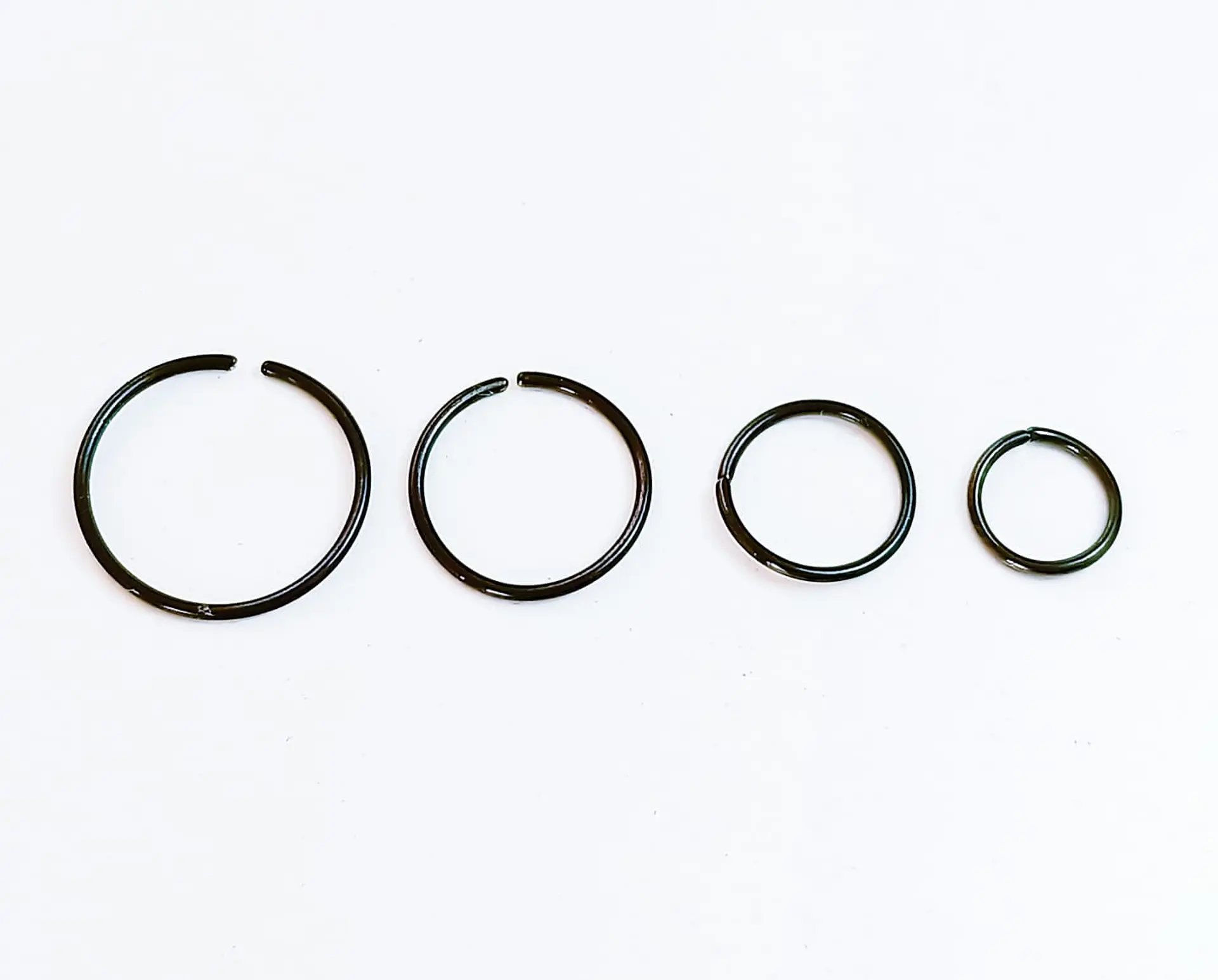 Set 4 Piercing ideal septum Distintos colores Aros Nostril Daith Tragus Helix Pack Punk 13