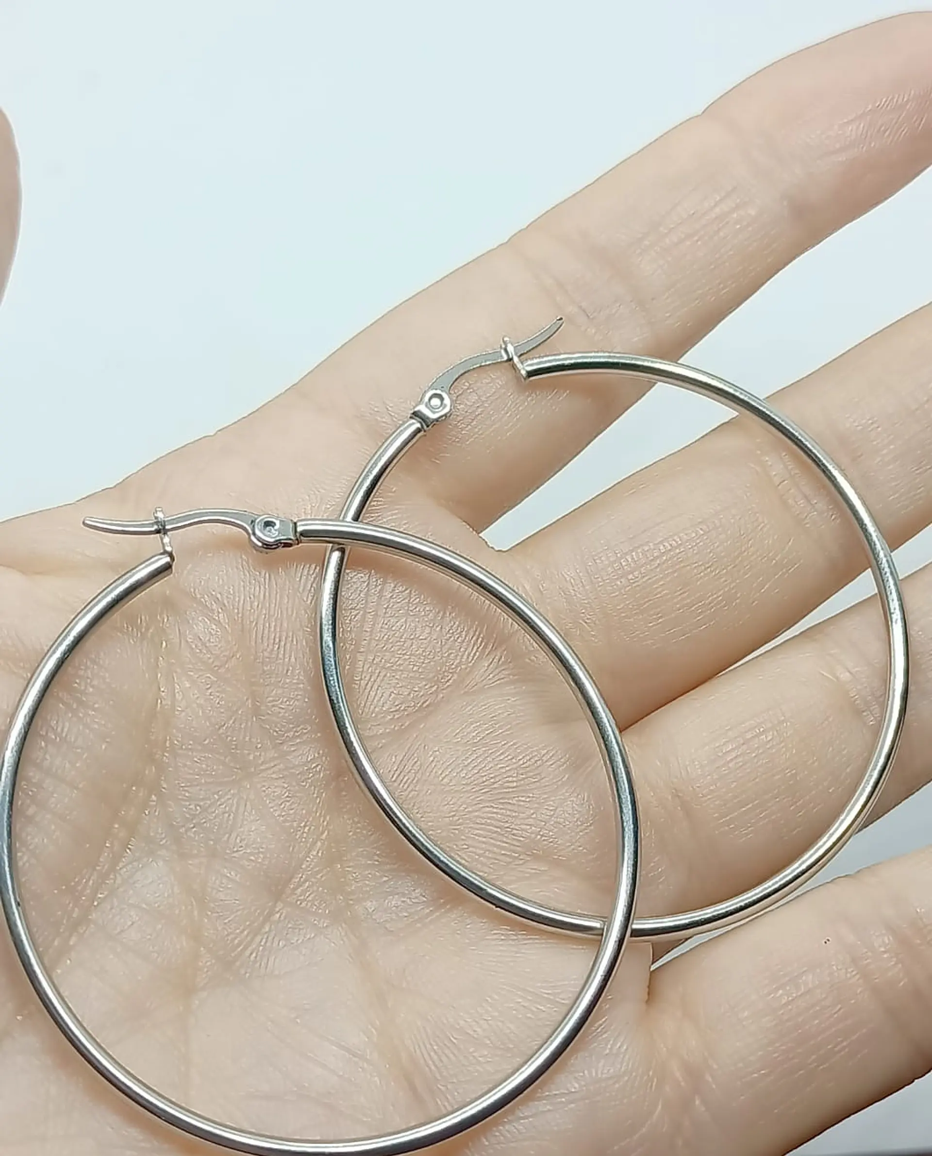 Argollas clásicas hoop plateadas 45 Mm hipoalergénicas 4