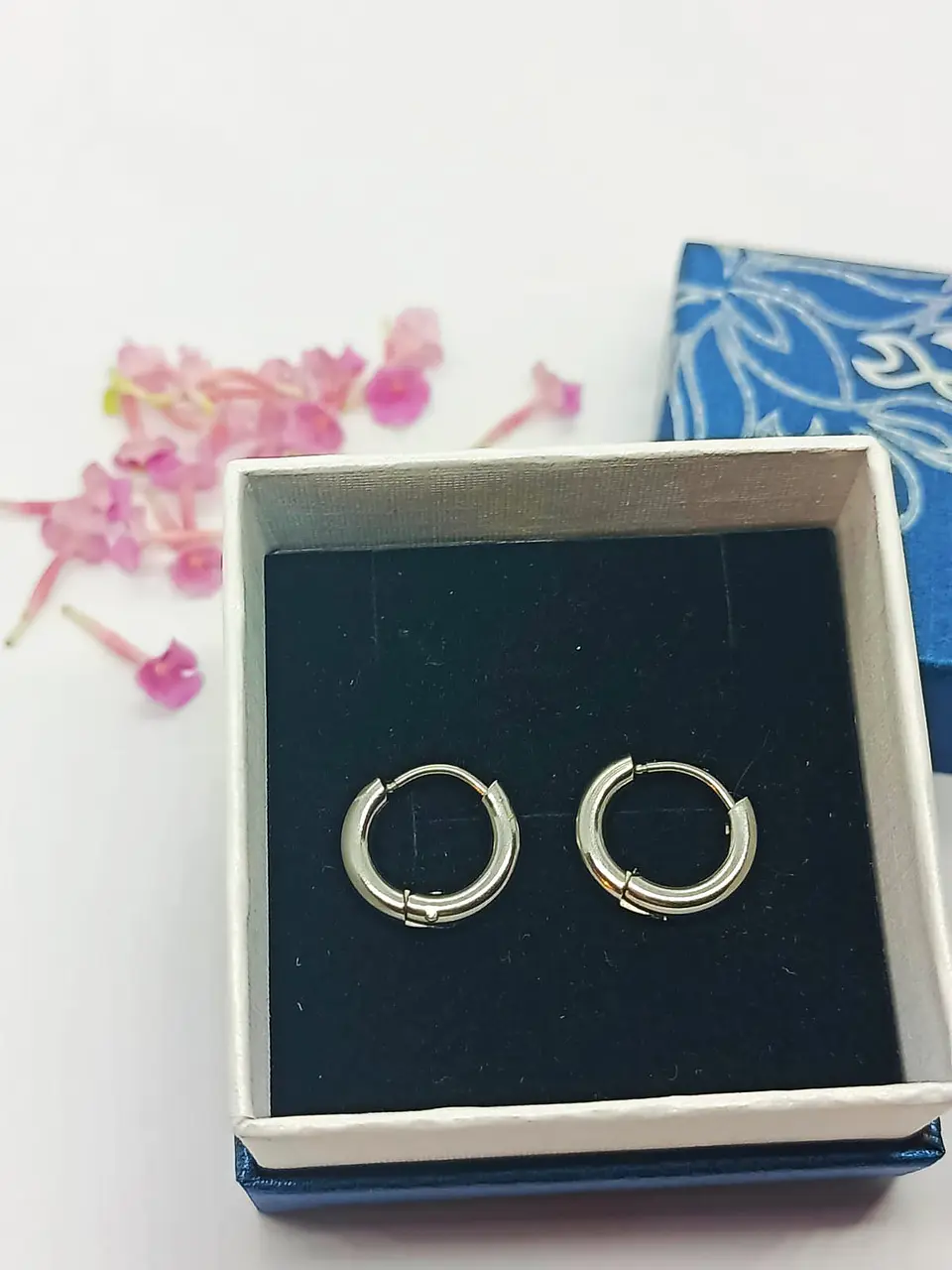 Argollas Huggies hipoalergénico 13mm plateadas 2