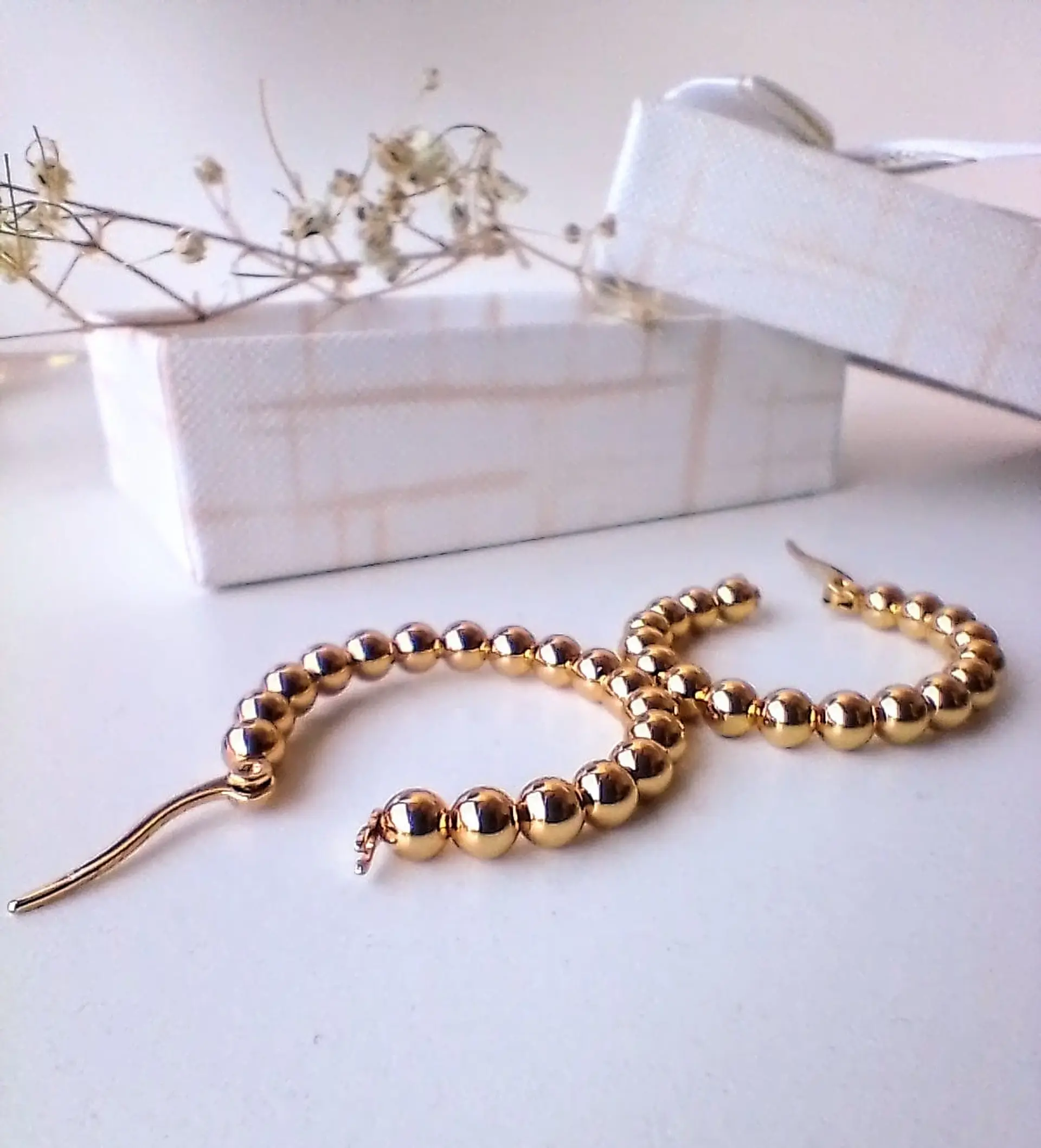 Argollas Aros Minimalista Esferas Hoop Chapadas En Oro 18k 2