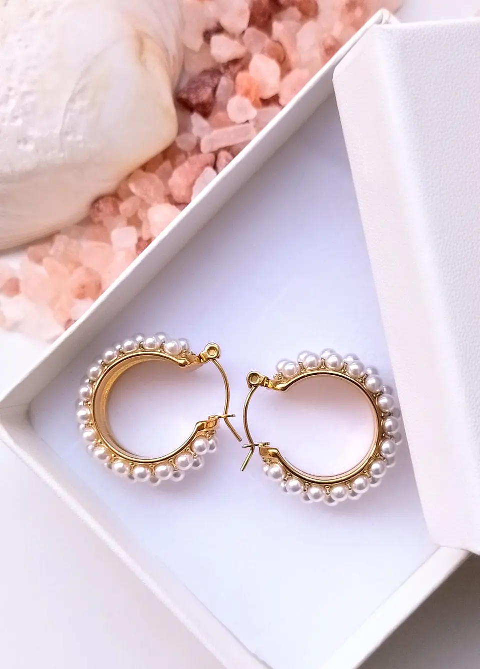Argollas bote con perlas chapadas en oro 18k  2