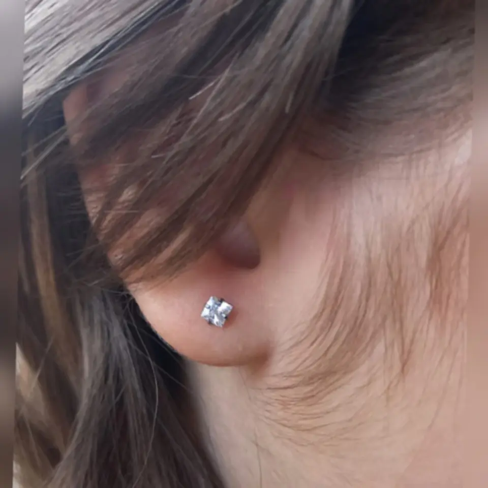 Aros de seguridad puntos de luz Hipoalergénicos 3mm Zirconio Blanco Figuras 12