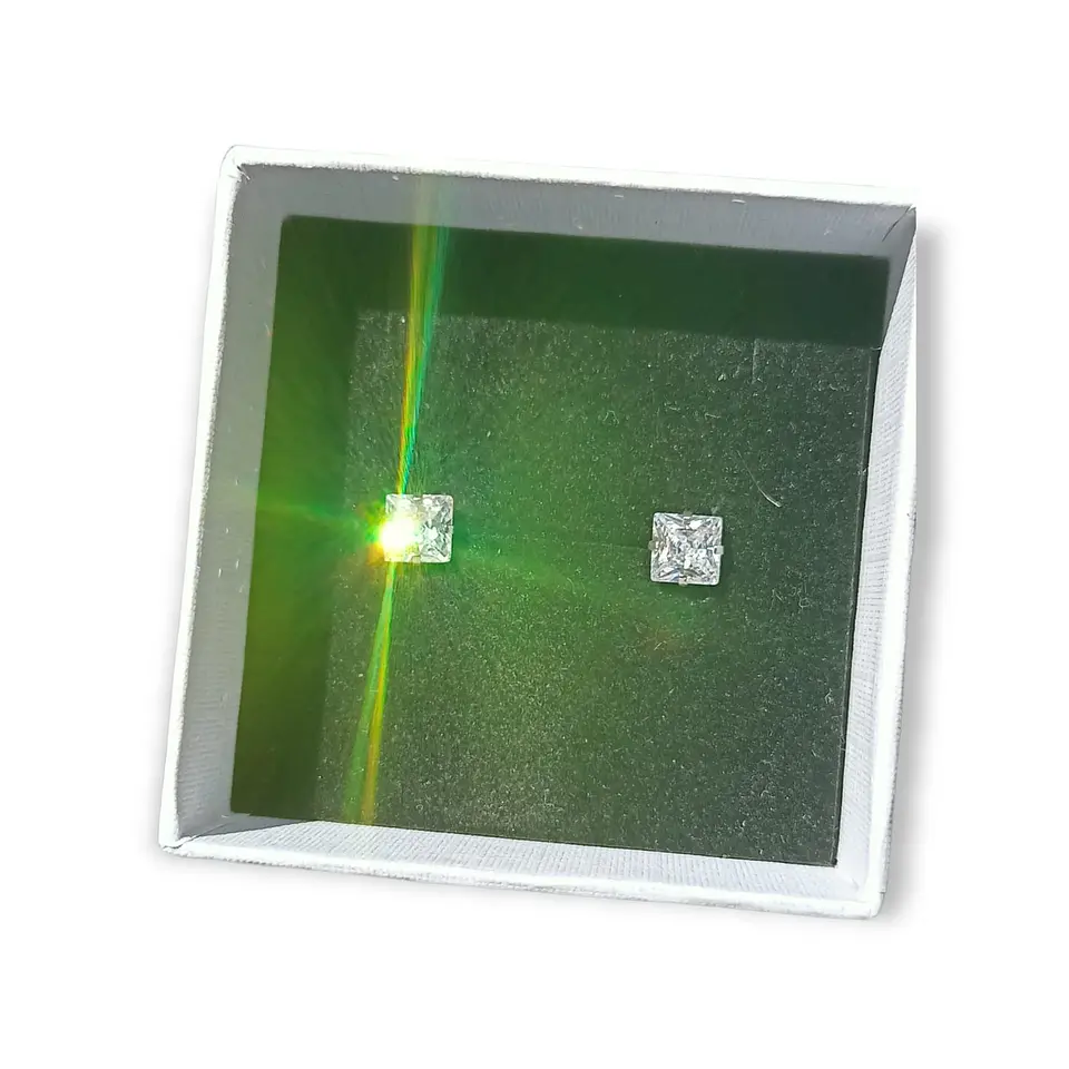 Aros puntos de luz Hipoalergénicos Distintas figuras Zirconia Blanco 5mm 14
