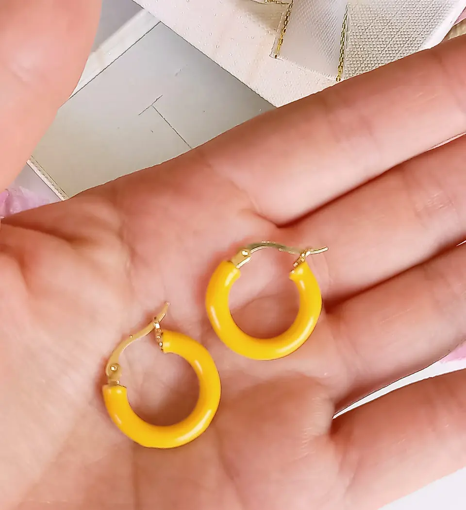 Argollas hoop chapadas en oro 18k amarillo Neon  2