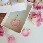 Argollas hoop medianas chapados en oro 18k Sakura Rosa chicle 2