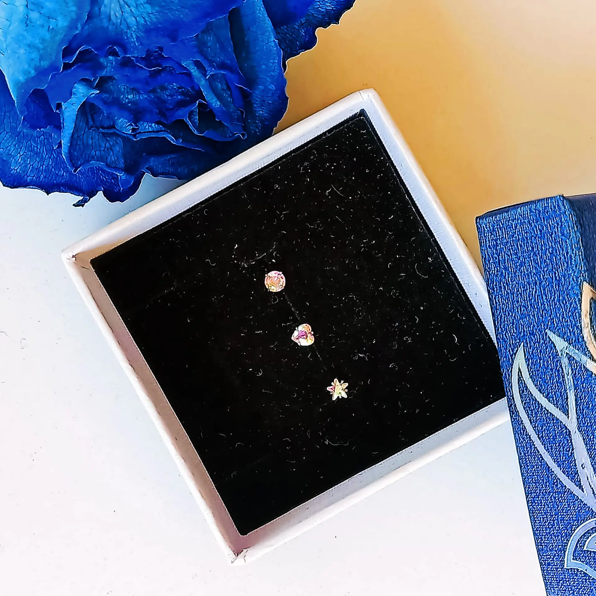 Pack Piercing Acero Quirúrgico Nariz set Zirconia Tornasol forma L 2