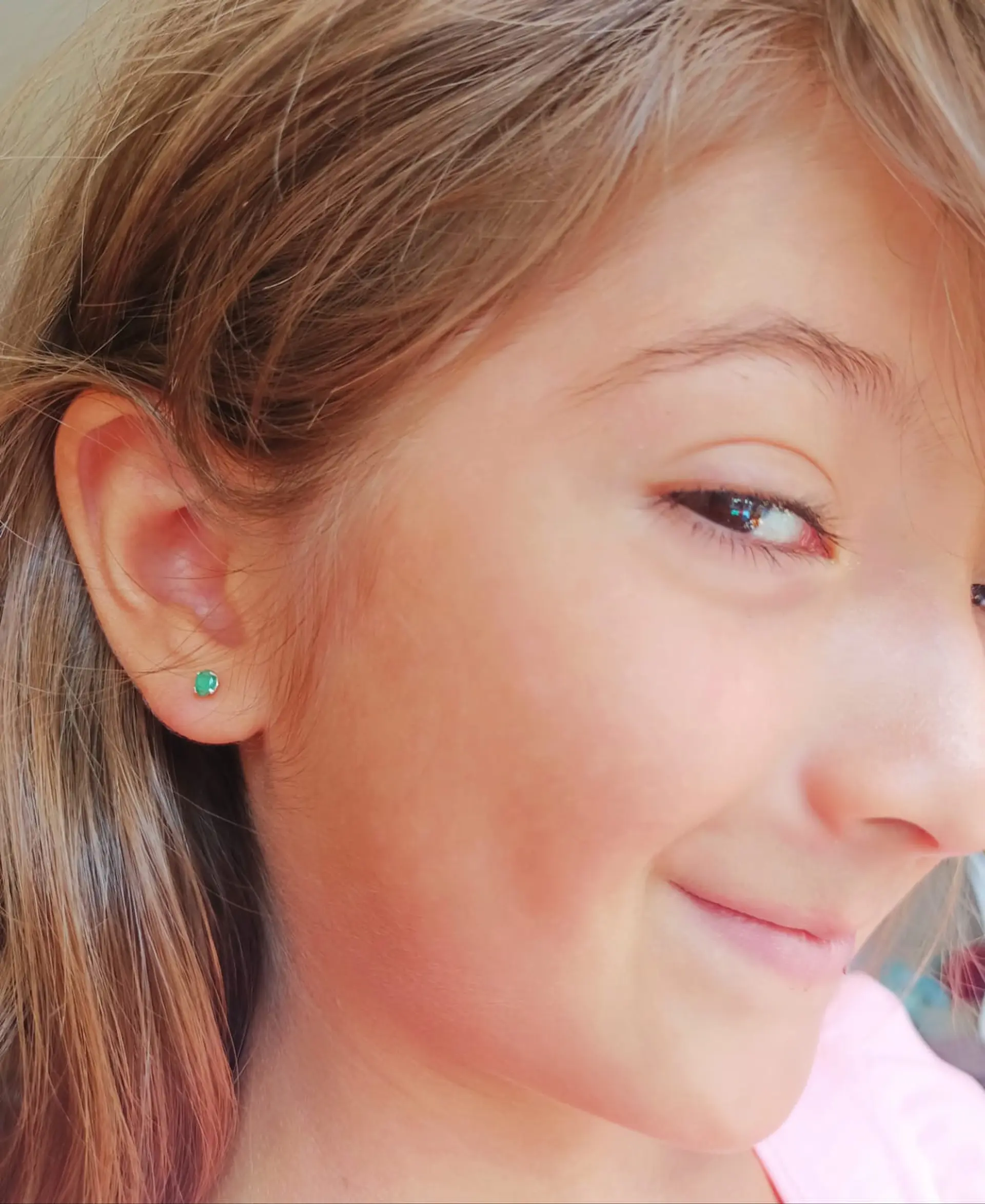 Aros abridores de tuerca en plata fina ley S925 con Esmeralda natural genuina 3mm 3