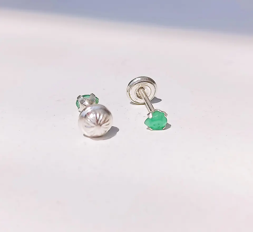 Aros abridores de tuerca en plata fina ley S925 con Esmeralda natural genuina 3mm 11