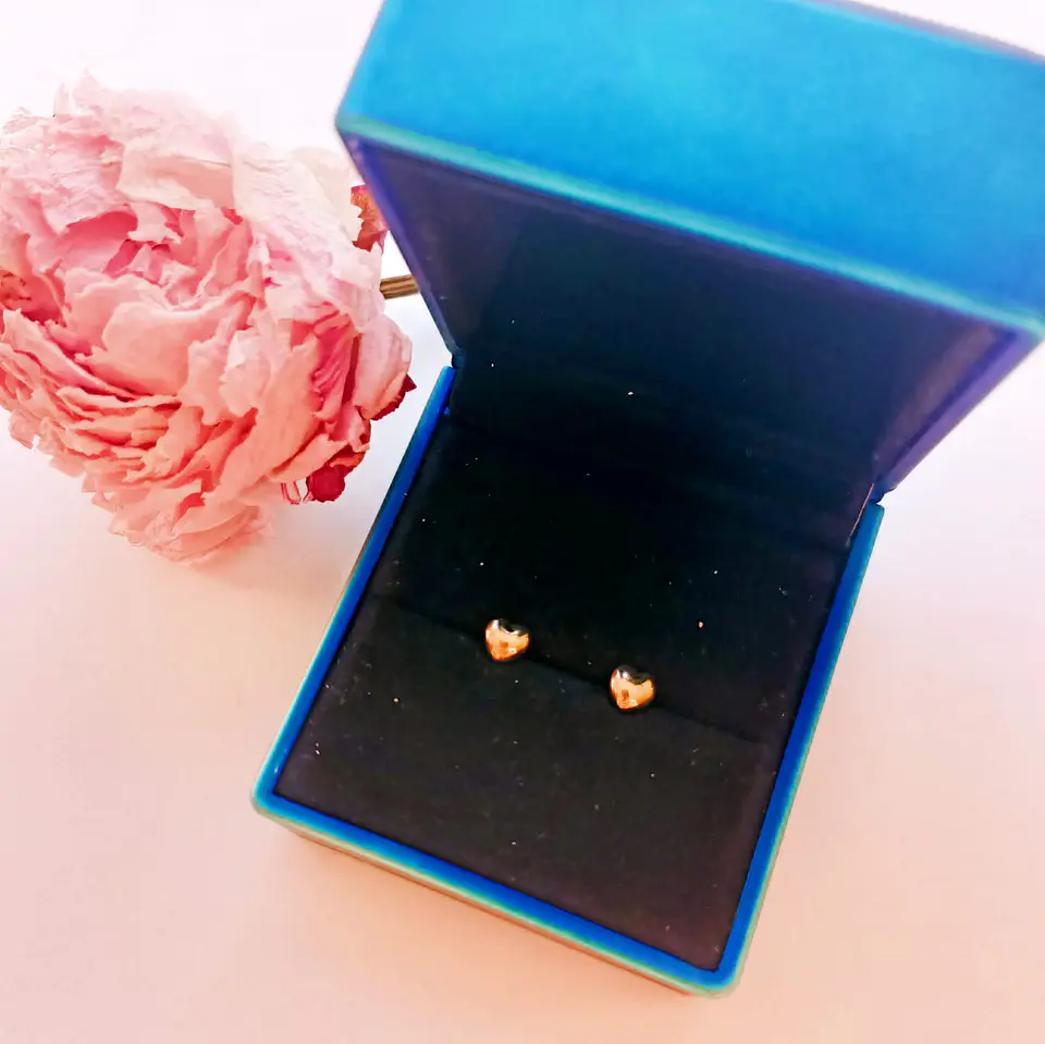 Aros piercing helix punto corazon tuerca oro 18k tapa seguridad bebe 2
