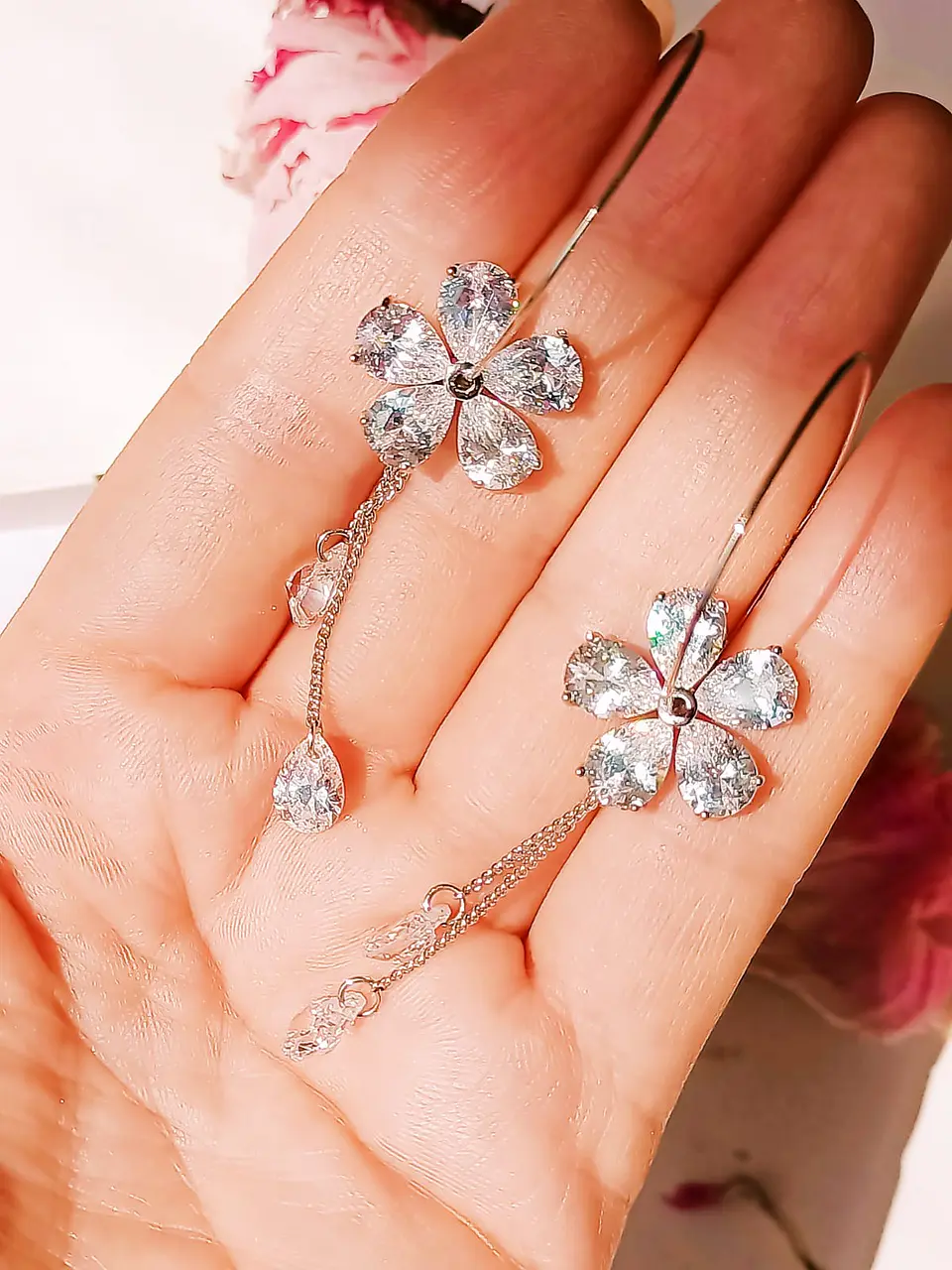 Argollas Largas Hoop Cristal Circonio enchapado en Oro Blanco 4