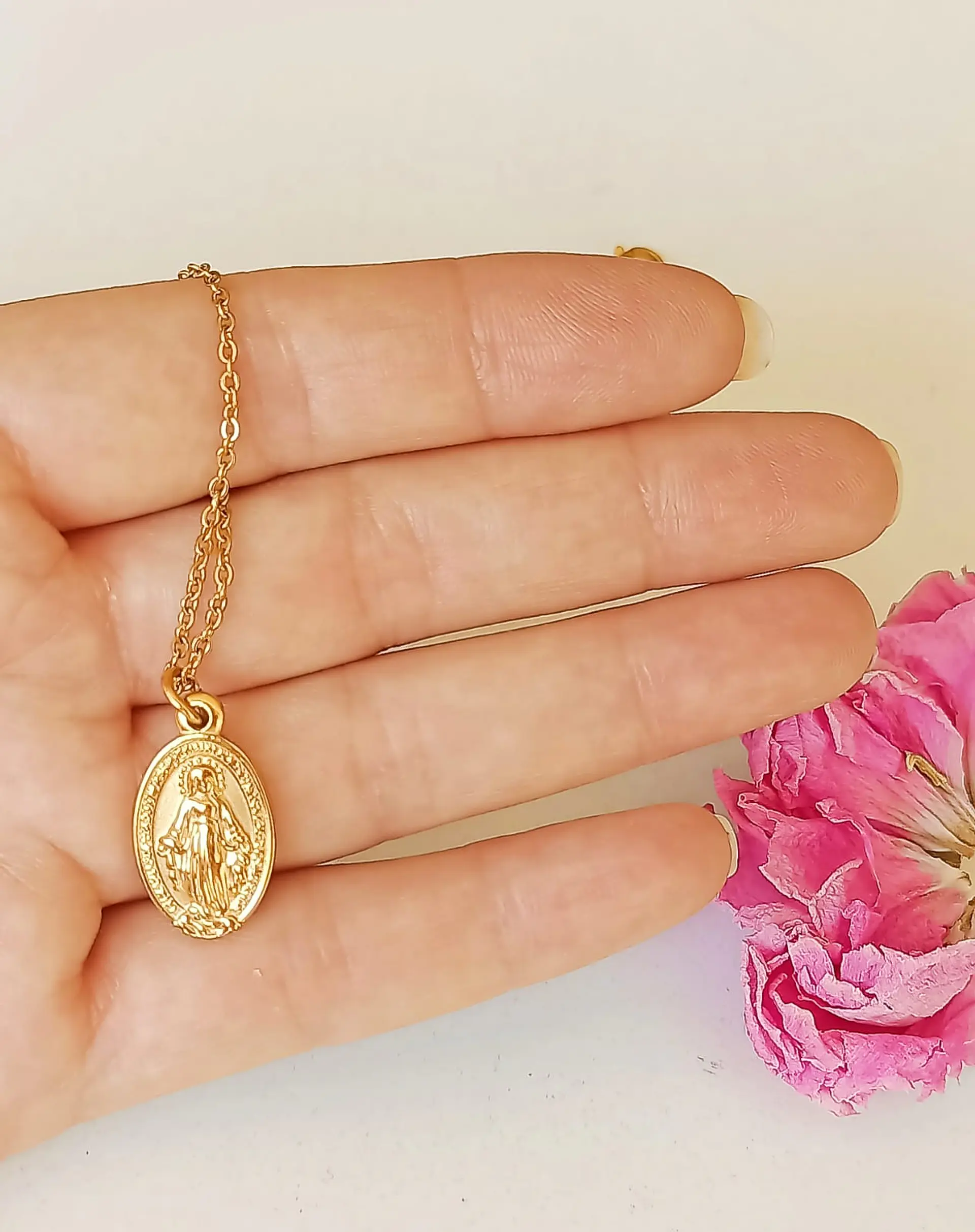 Colgante Virgen Milagrosa Maria De Los Rayos Chapada Oro 18k 4