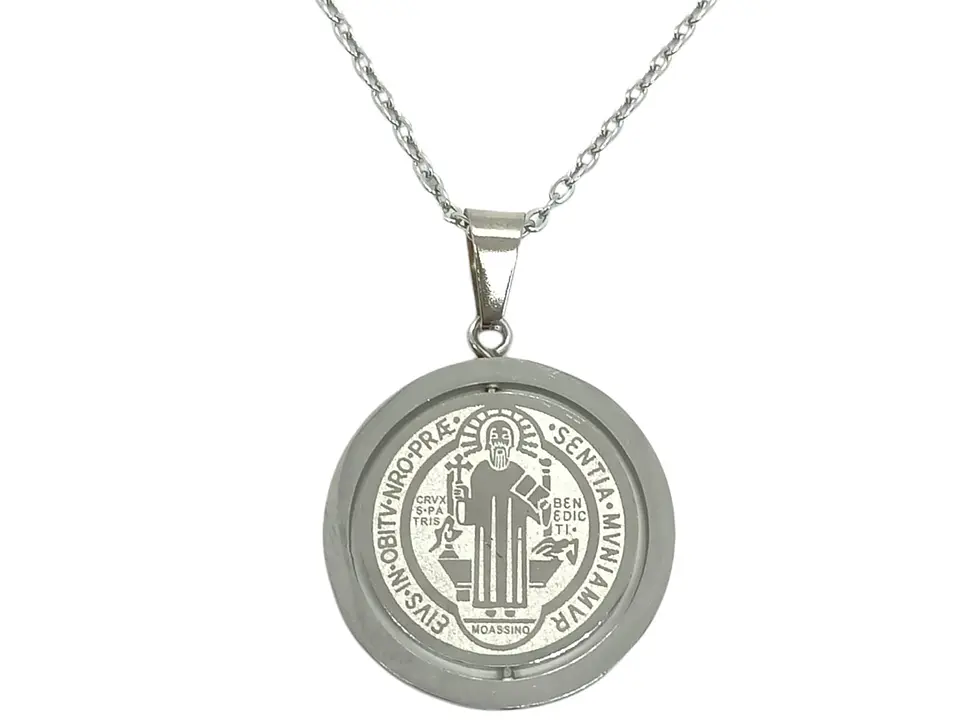 Colgante Medalla San Benito Giratorio Antiestrés hipoalergénico  1