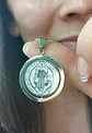 Colgante Medalla San Benito Giratorio Antiestrés hipoalergénico  - Miniatura 6