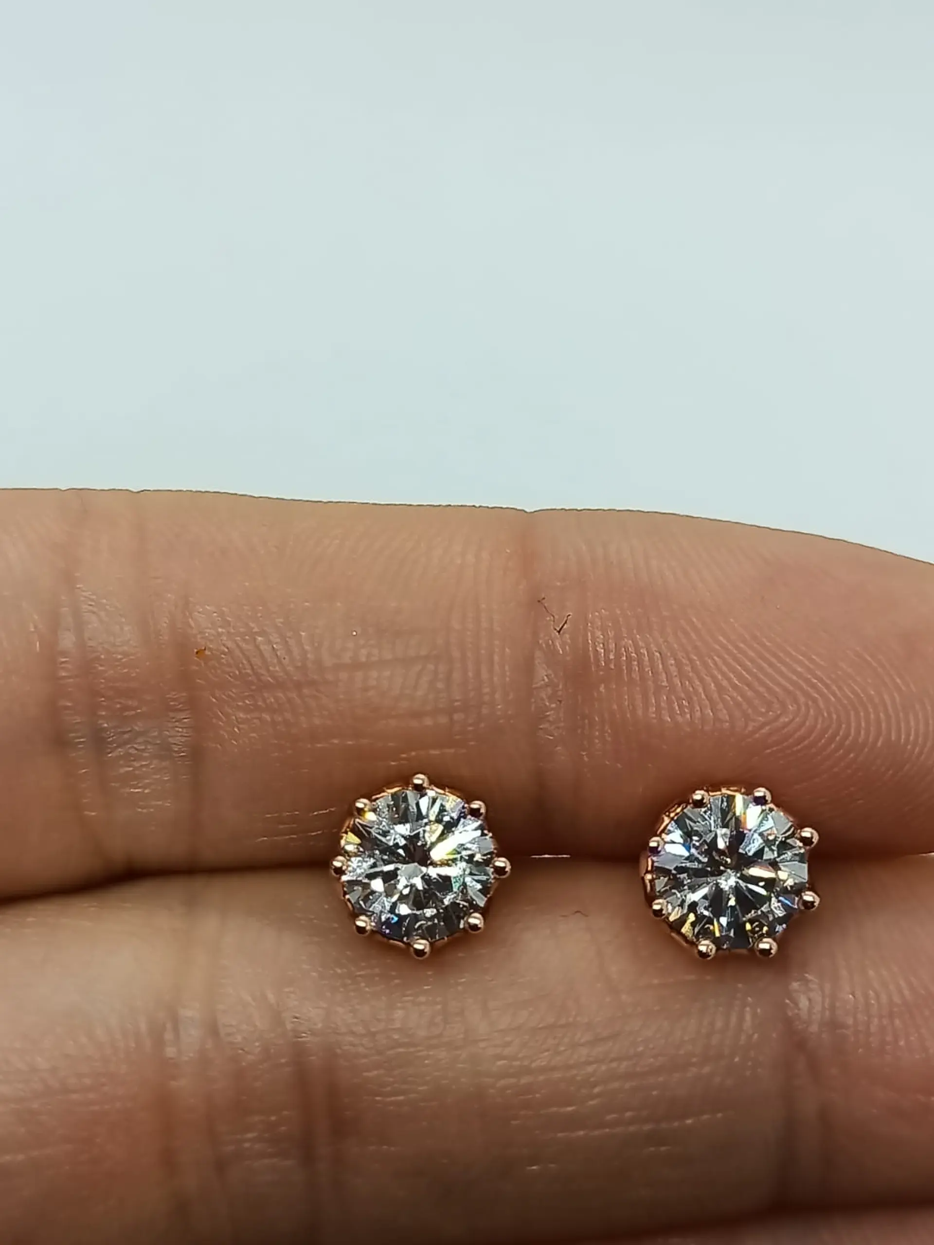 Aros Puntos de Luz Plata fina ley S925 baño de oro rosa 18k 7