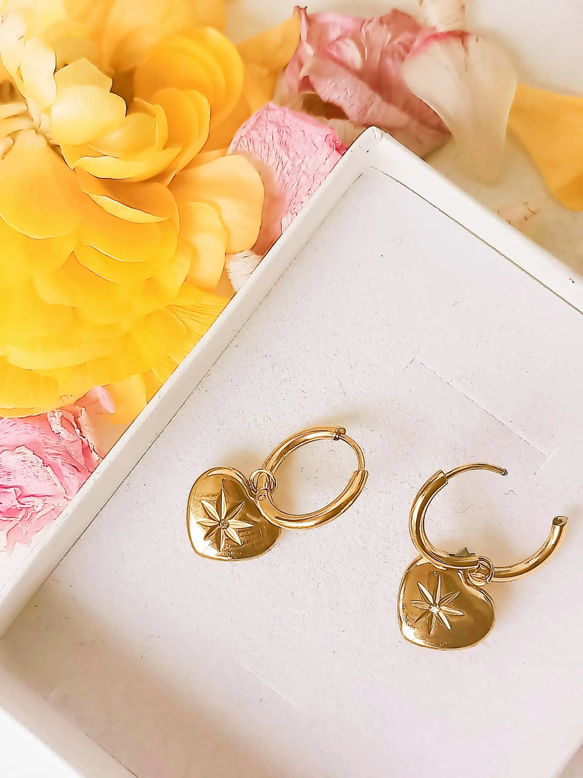 Argolla Huggies Corazón Estrella Zirconia Chapada En Oro 18k 5