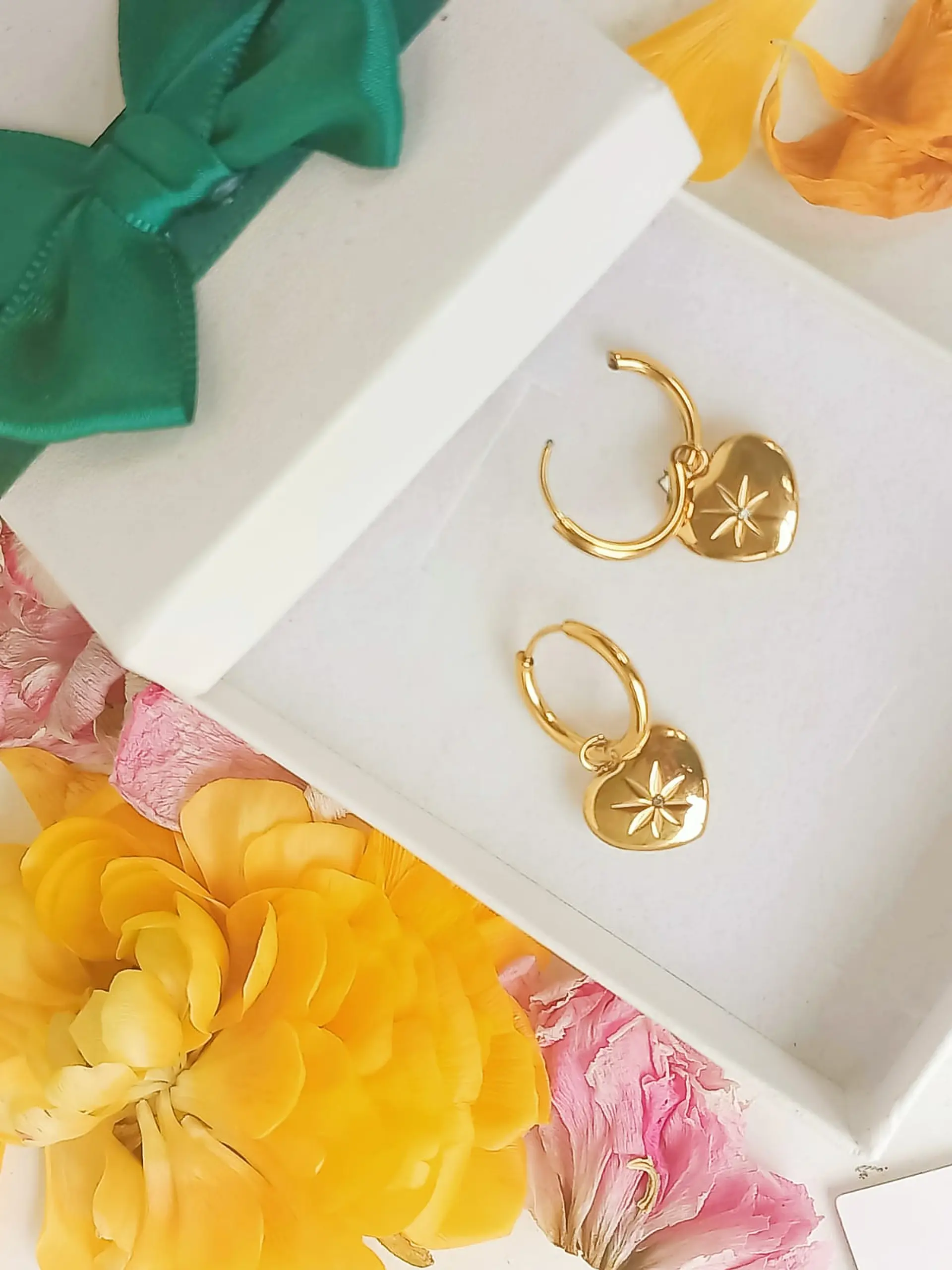 Argolla Huggies Corazón Estrella Zirconia Chapada En Oro 18k 6
