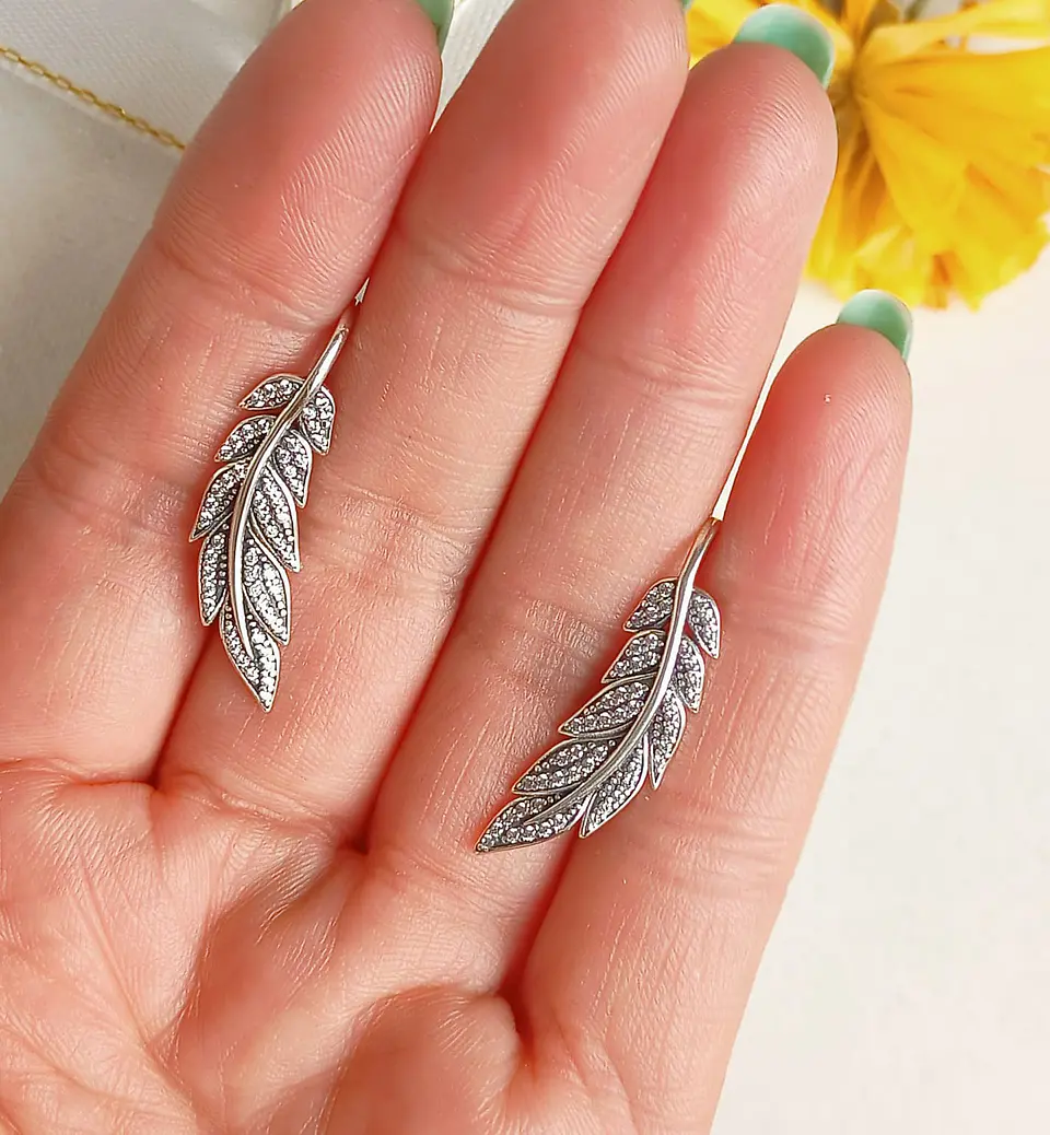 Pendientes alas Plata fina ley S925 incrustaciones de circon tipo pavé 8