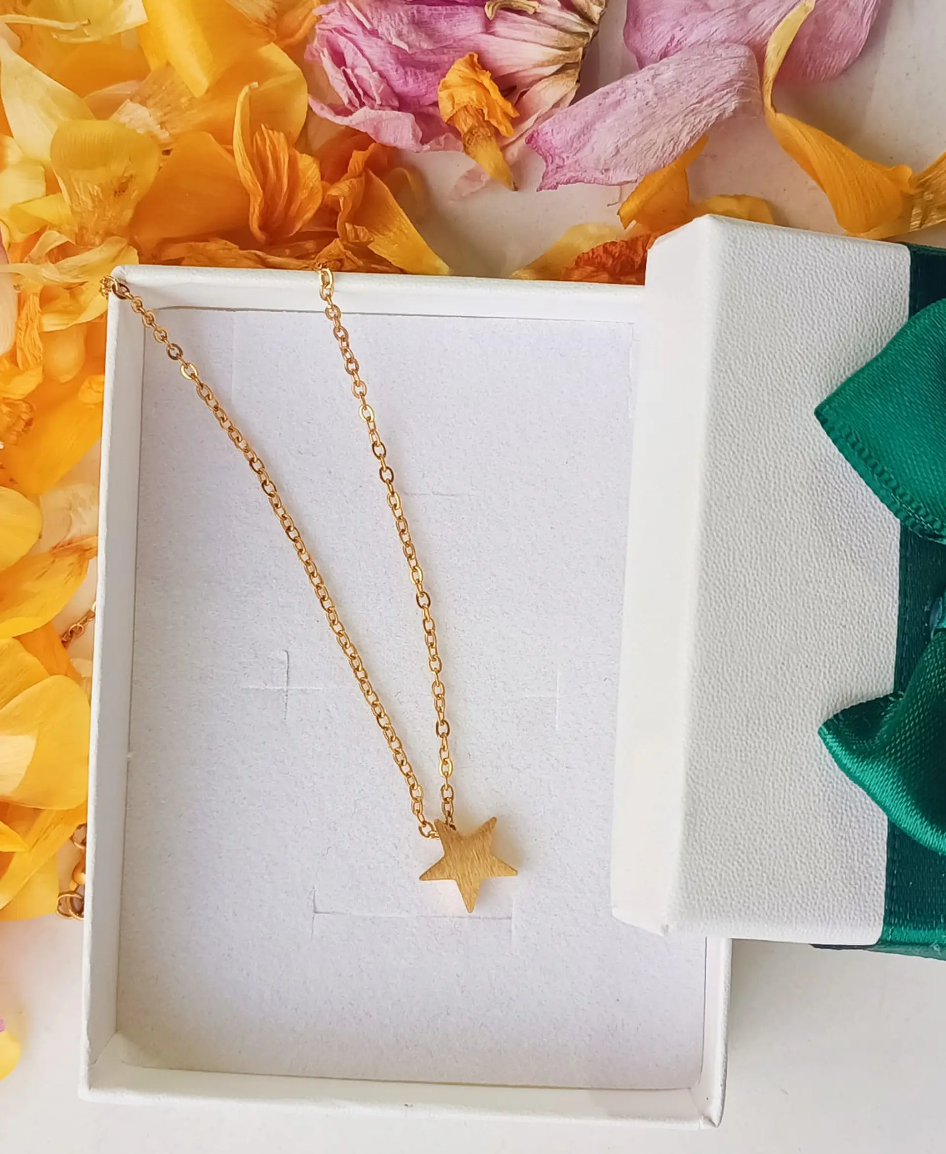 Cadena Colgante Estrella Minimalista Niña Chapada En Oro 18k 2
