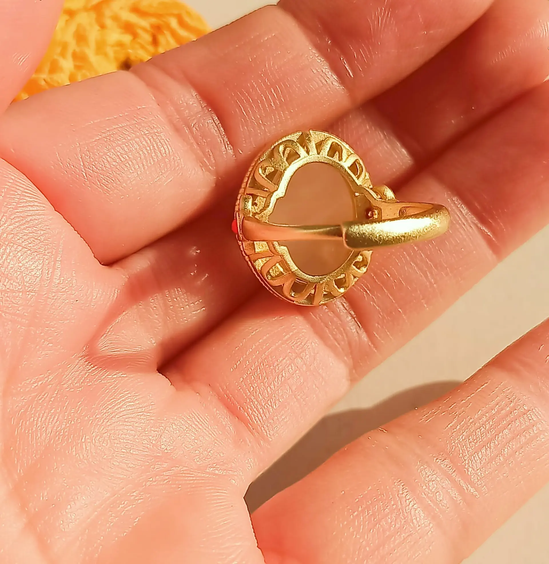 Anillo Ajustable Chapado En Oro 18k Turmalina Roja Jade 11