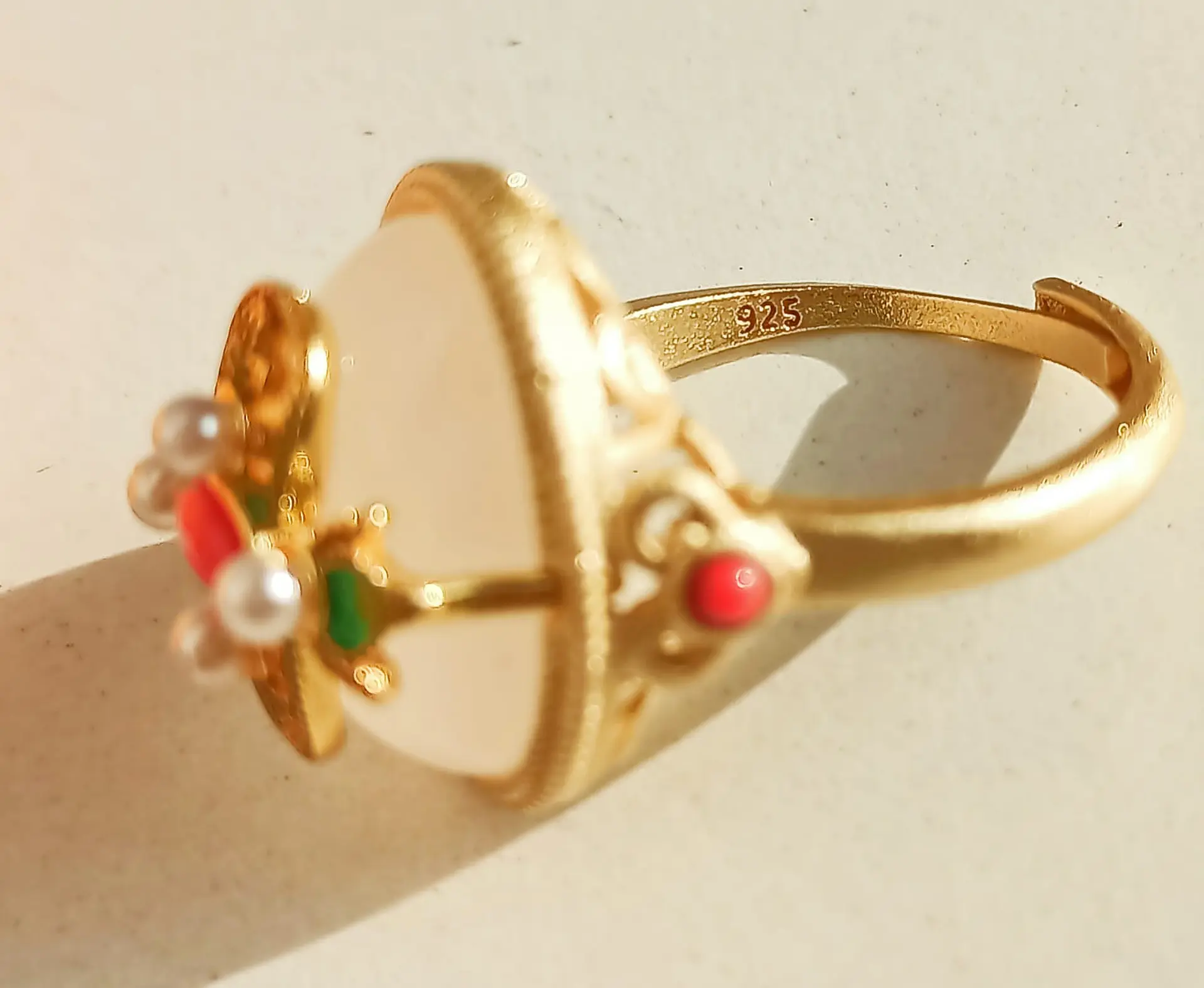 Anillo Ajustable Chapado En Oro 18k Turmalina Roja Jade 6