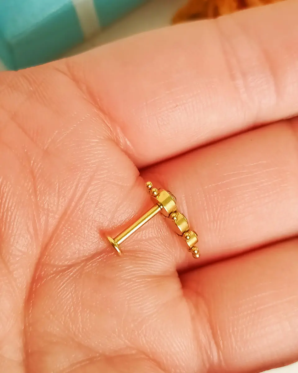 Piercing Oreja Crisalida Tragus Conch Lobulo Chapado En Oro 18k Unidad 6