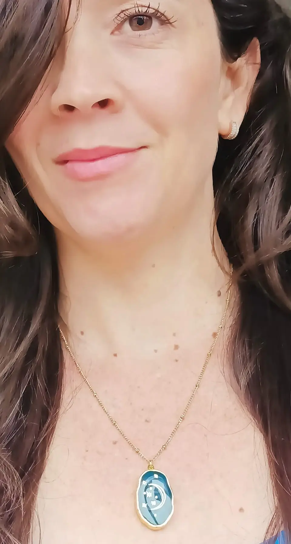 Colgante Luna Y Estrellas Resina Azul Chapado En Oro 18k 5