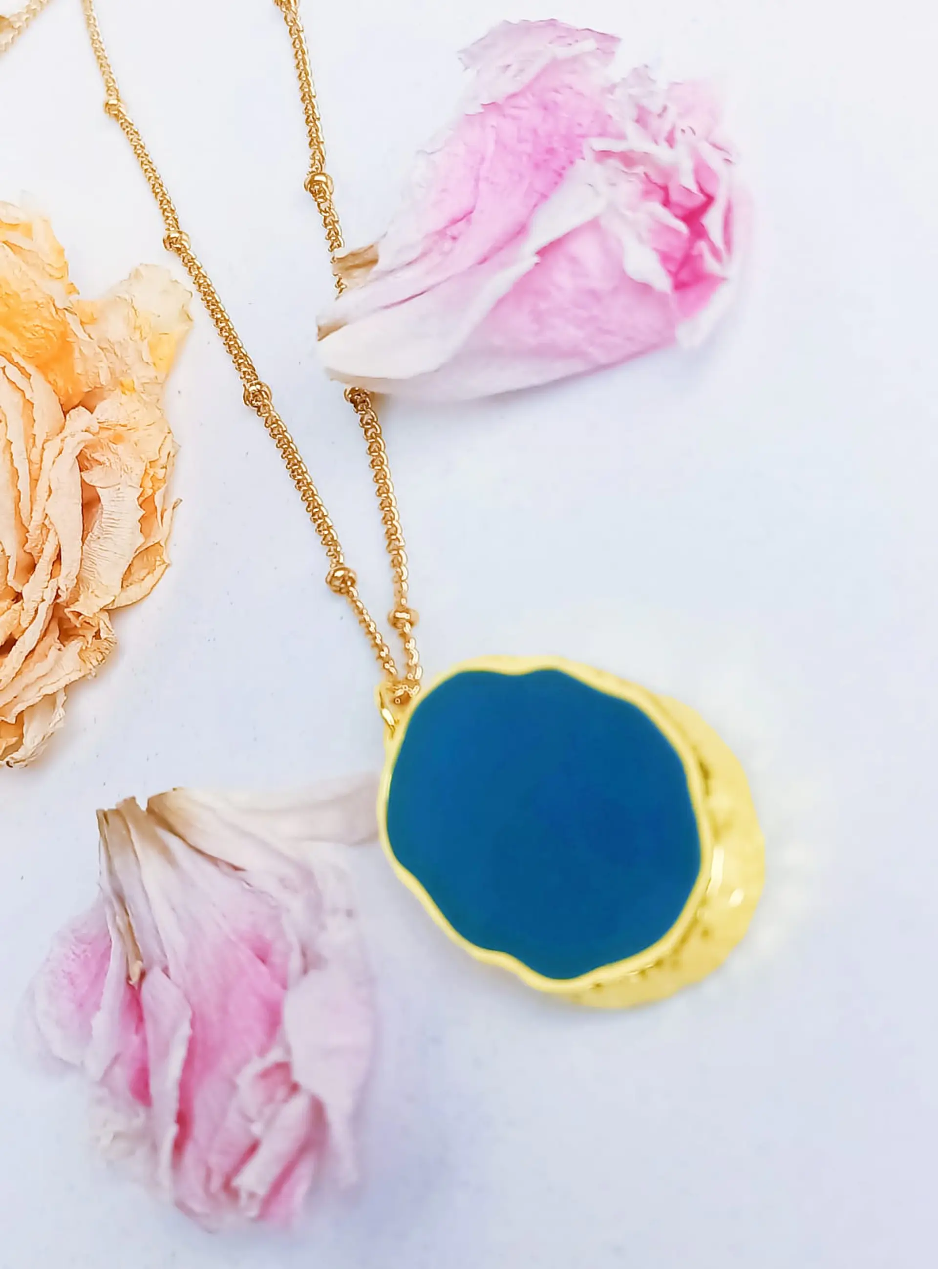 Colgante Luna Y Estrellas Resina Azul Chapado En Oro 18k 6