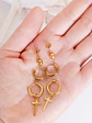 Pack De Aros Argollas Huggies Cruz Esfera Chapada En Oro 18k - Miniatura 4