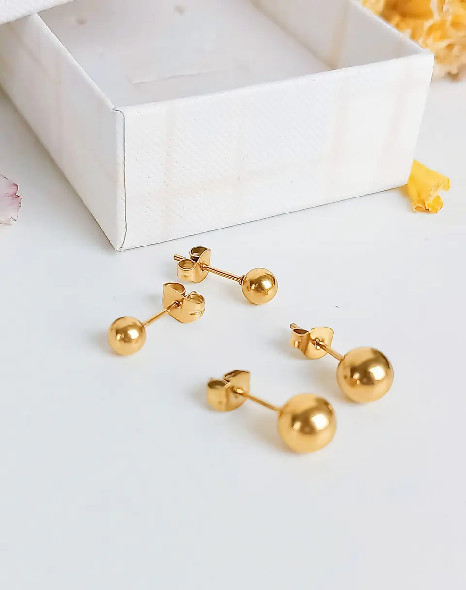 Pack De Aros Piercing Esferas 6mm + 7mm Chapadas En Oro 18k 4