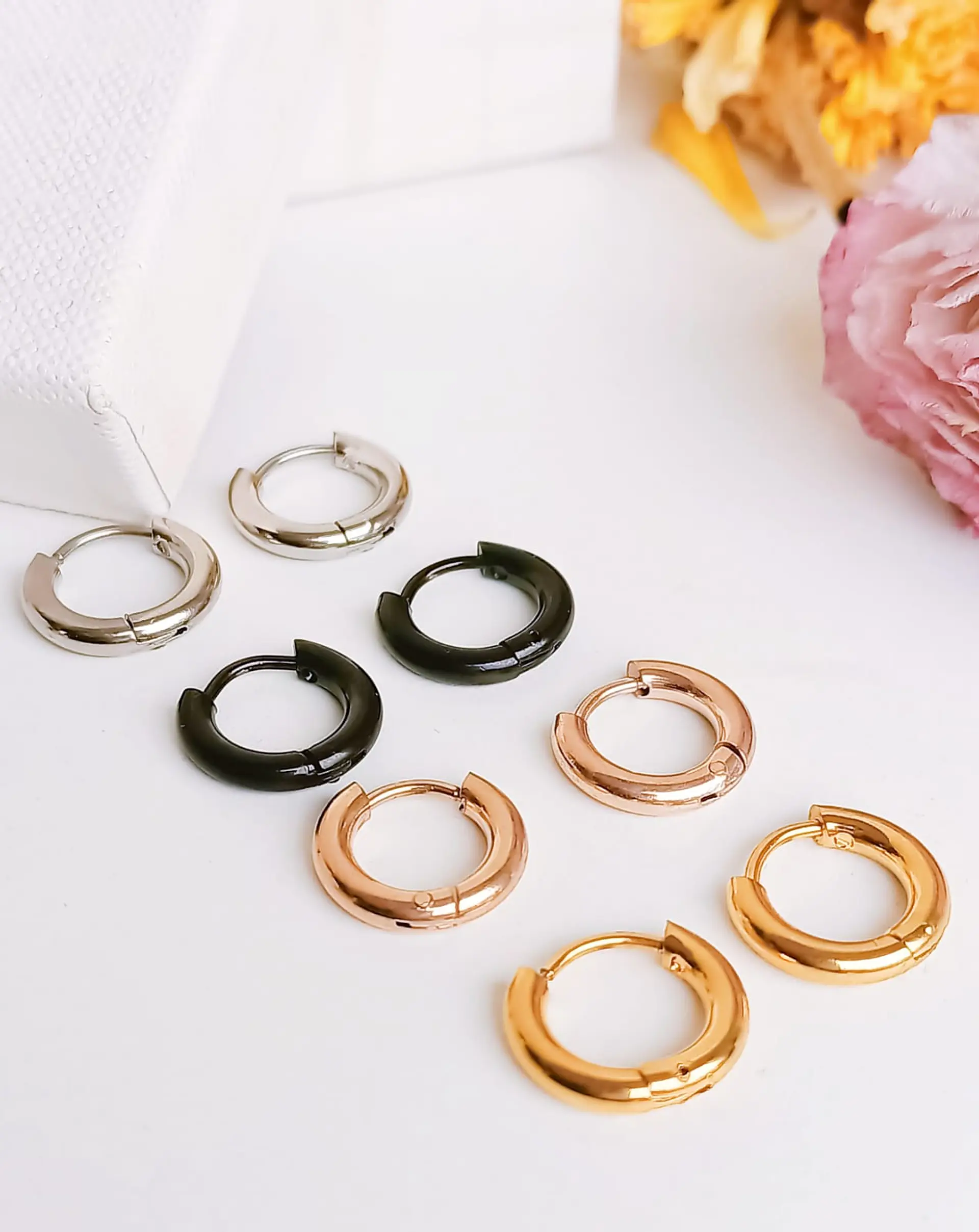 Pack 4 Pares De Aros Piercing Oreja Helix Chapadas Oro 18k 4