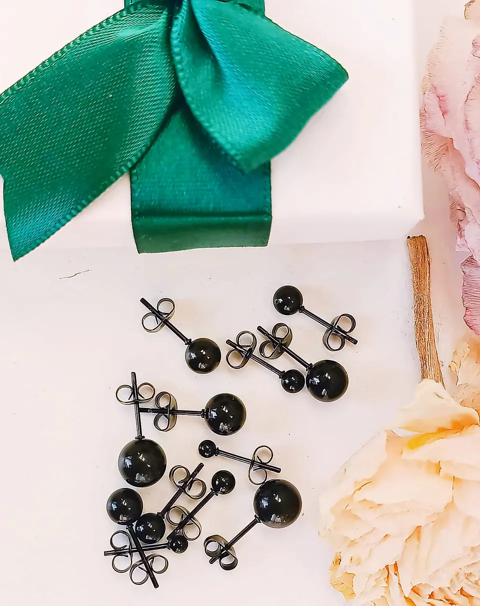 Pack 6 Par De Esferas Negras Hipoalergénica Piercing Oreja 4