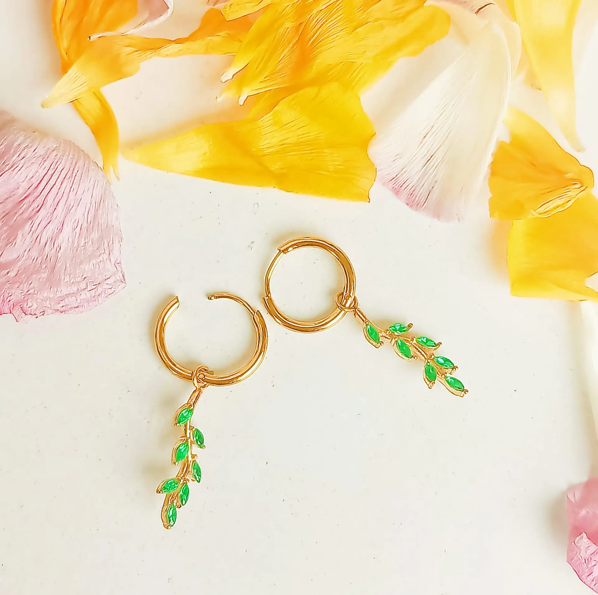 Pack De Aros Punto Luz Hoja Piercing Oreja Chapado En Oro 18 Kl 6
