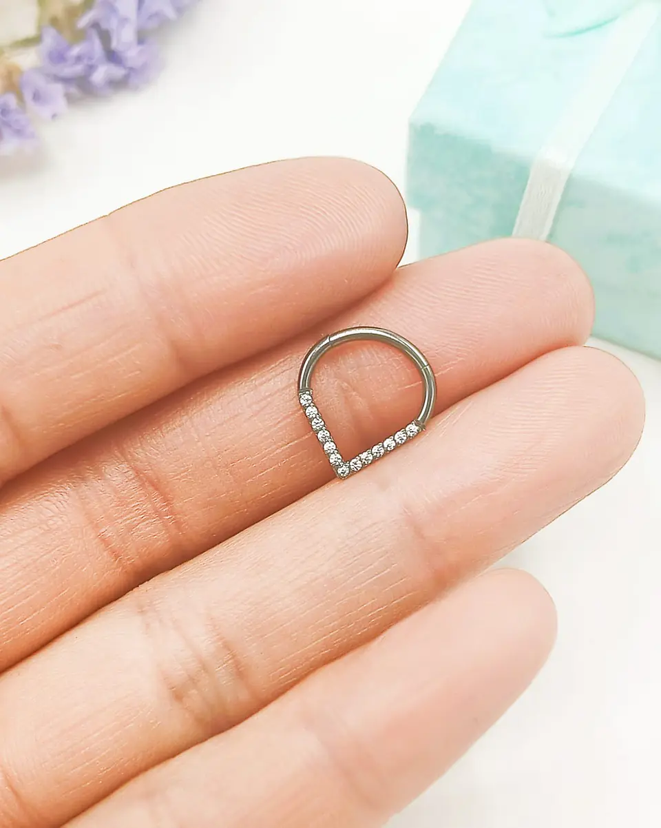 Piercing Septum 10mm Tragus F136 Titanio Lagrima Circonio 5