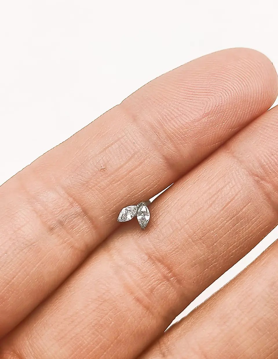Piercing Labret Tragus F136 Titanio Hoja Circonio 8mm 16g 5